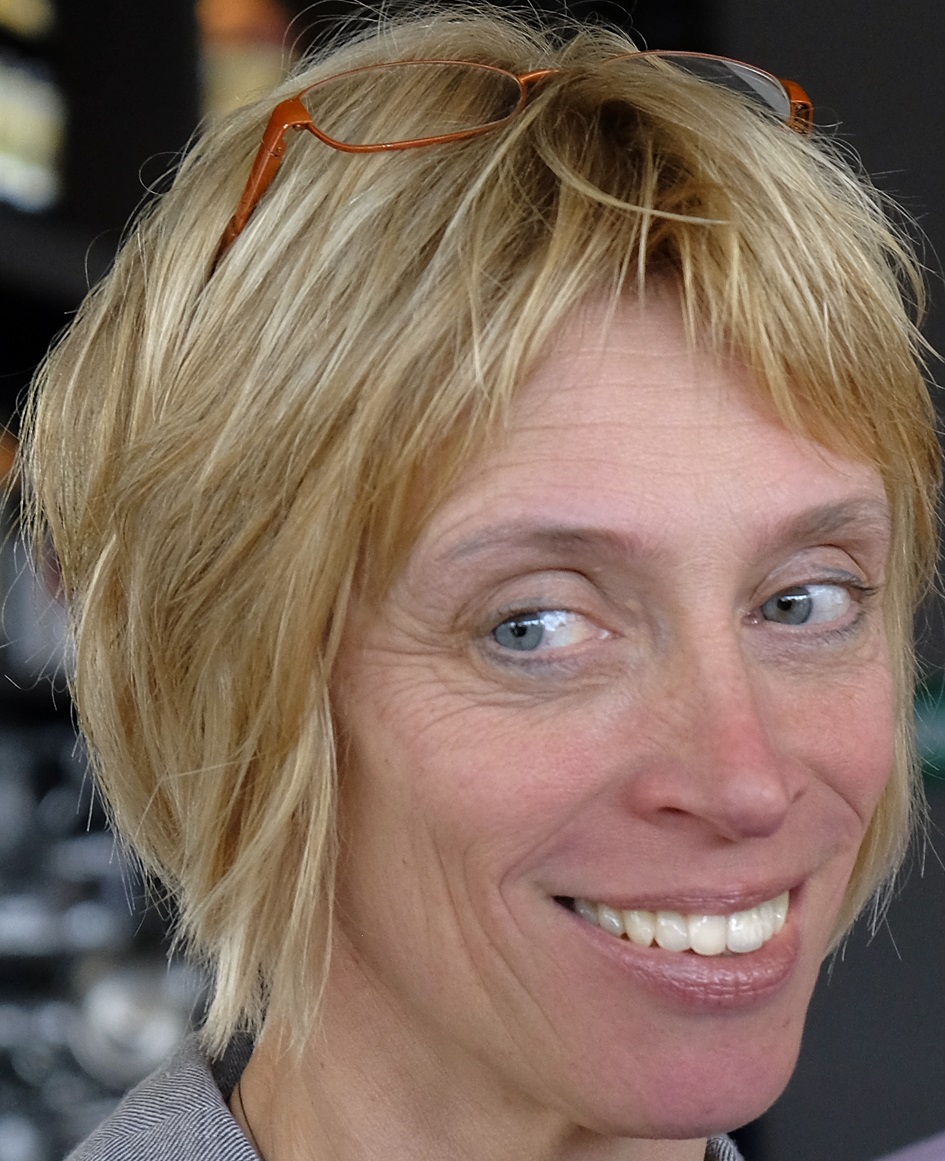 Dit ben ik, Petra Steffens Tekst en Portretschrijfster Petra Steffens, tekst en portretschrijfster